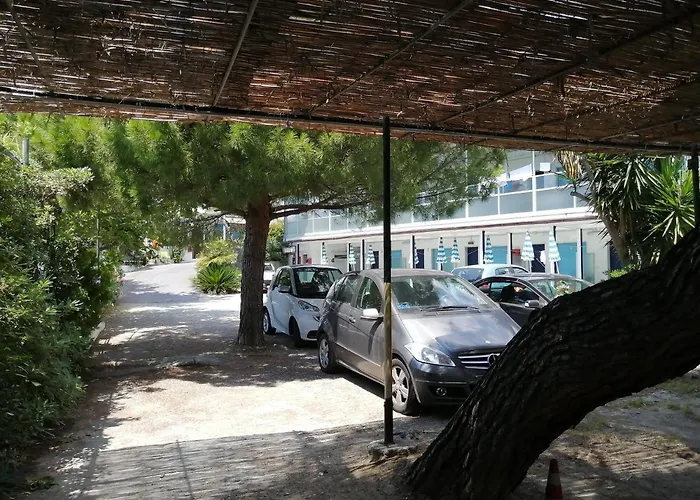 Lägenhetshotell Villaggio Turistico La Vesca 3*